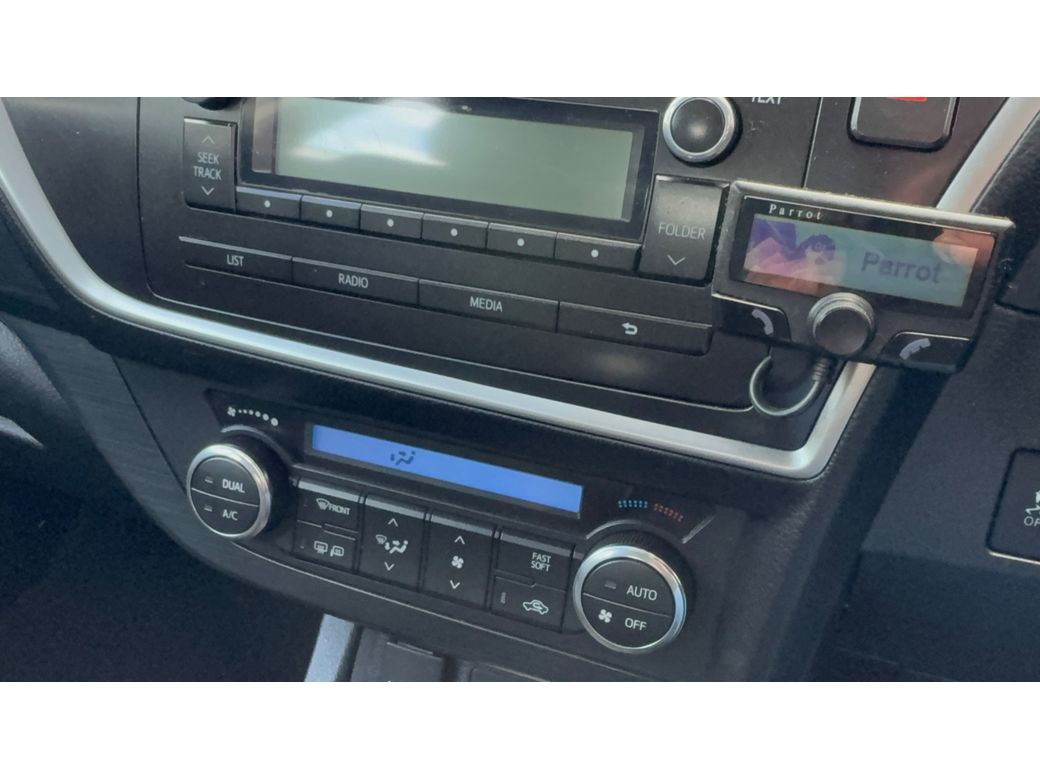 2014 Toyota Auris