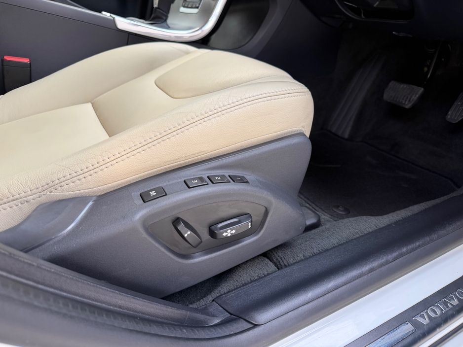 2017 Volvo V60