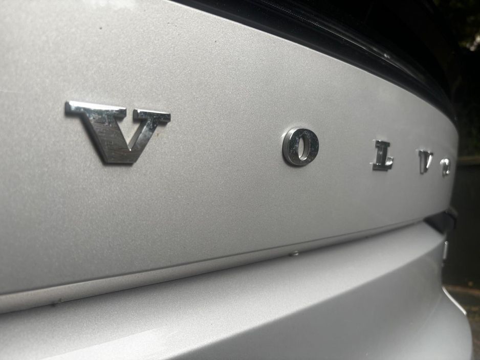 2022 Volvo C40