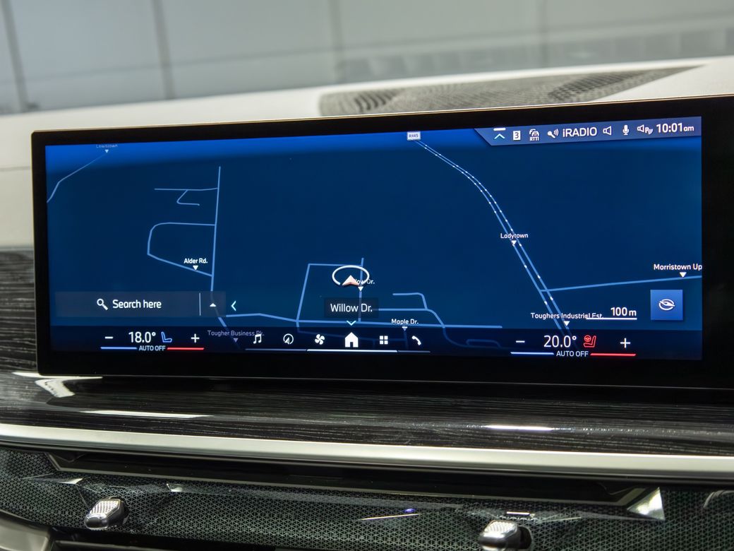 2023 BMW X7