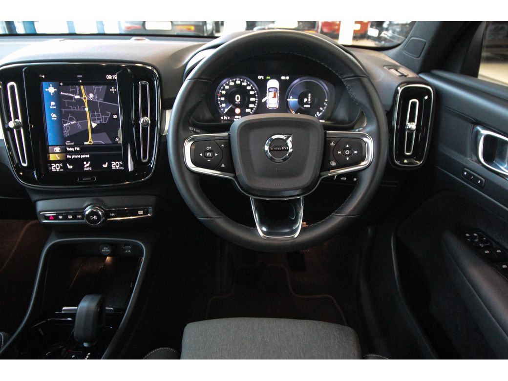 2022 Volvo XC40