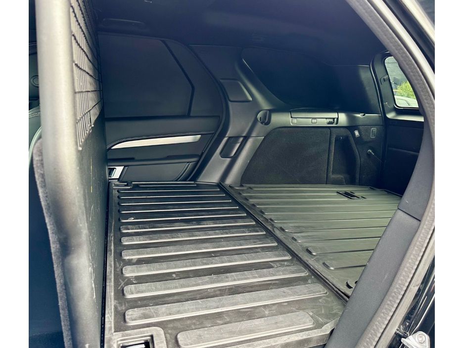 2024 Land Rover Discovery
