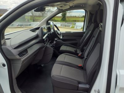 2025 Volkswagen Transporter