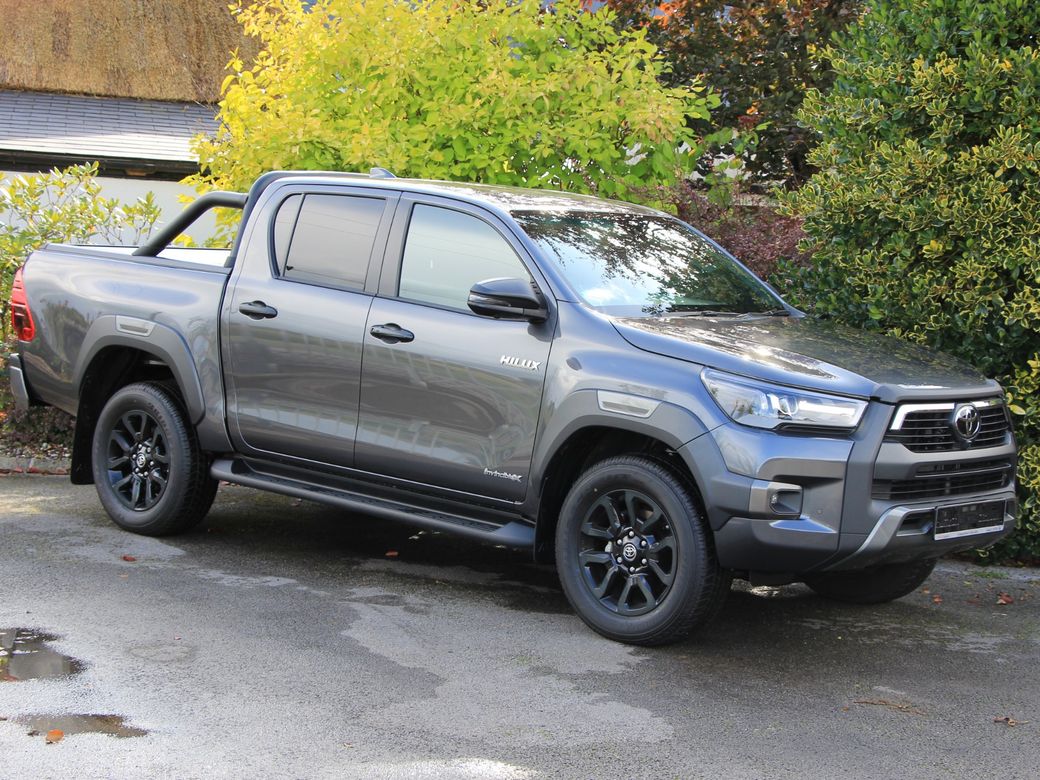 2025 Toyota Hilux