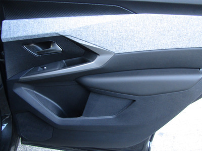 2025 Peugeot 5008