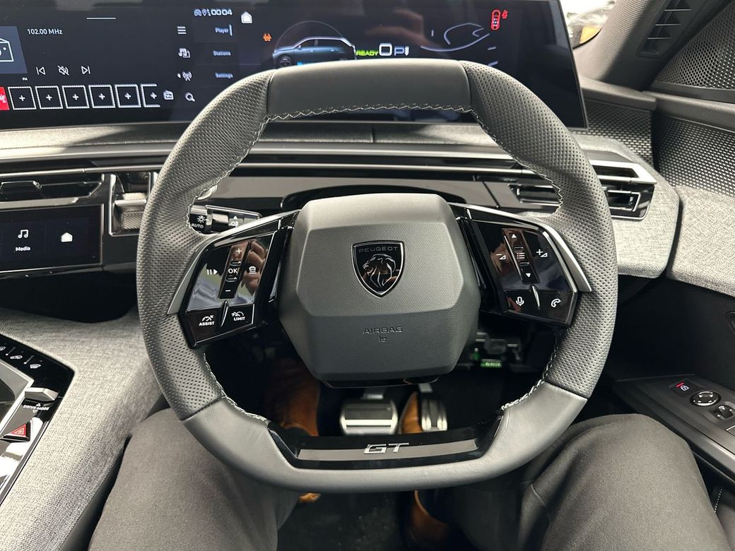 2025 Peugeot 5008