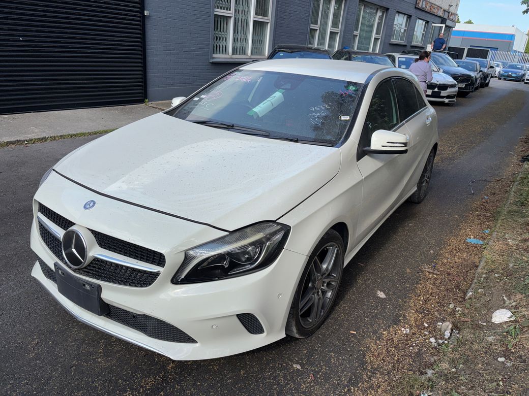 2015 Mercedes-Benz A 180