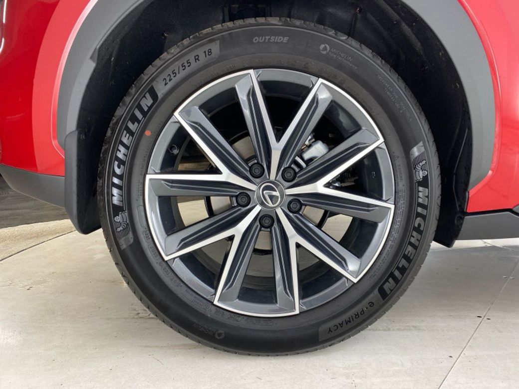 2025 Lexus LBX