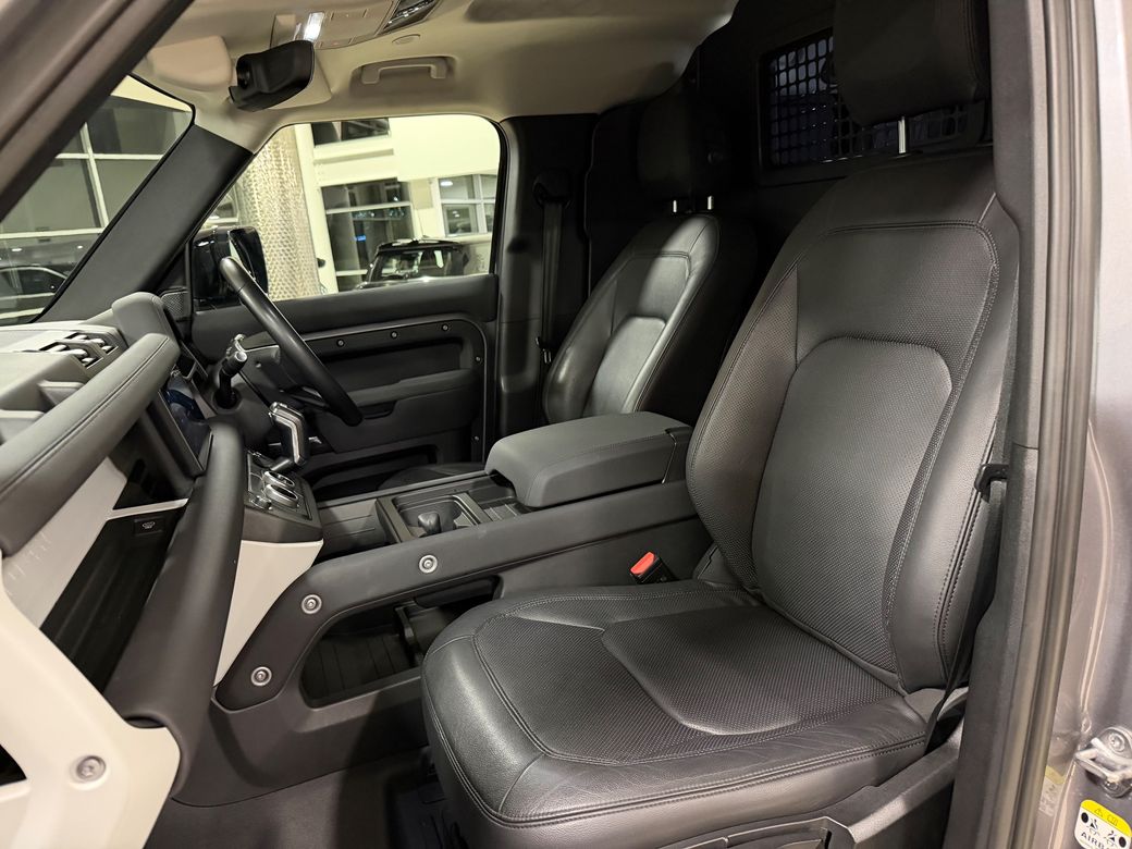 2023 Land Rover Defender