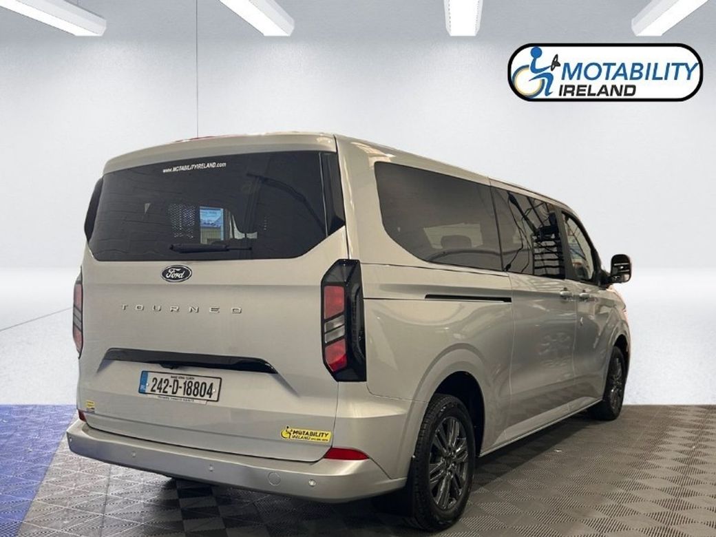 2024 Ford Tourneo Custom
