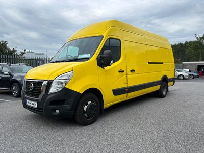 2021 Nissan NV400