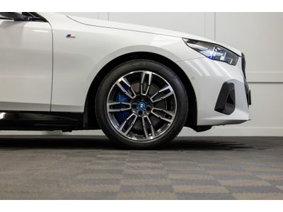 2024 BMW i5