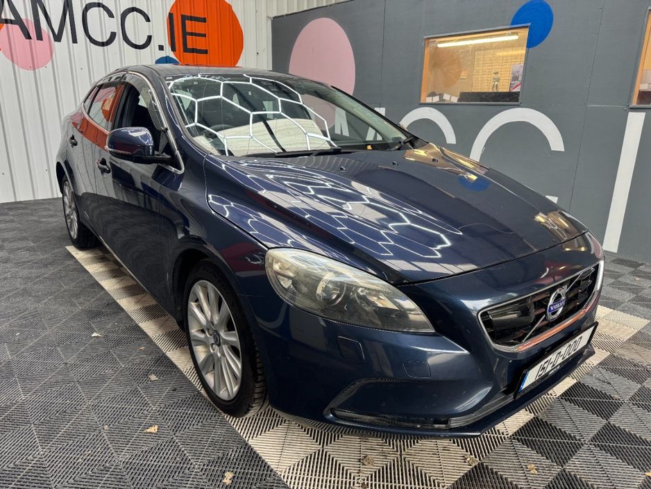 2015 Volvo V40