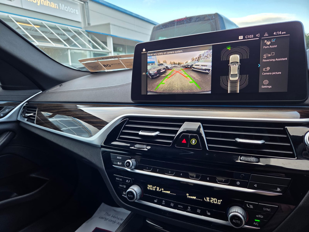 2023 BMW 530