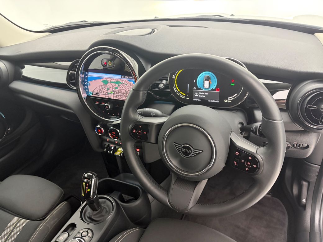 2023 Mini Hatch