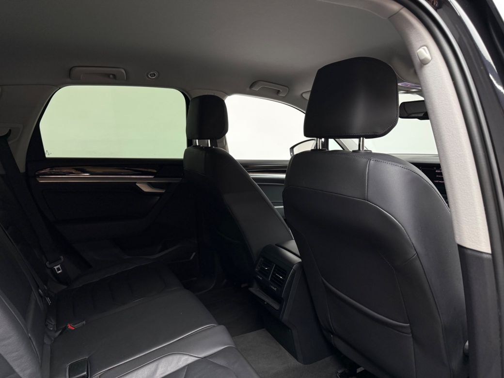 2019 Volkswagen Touareg