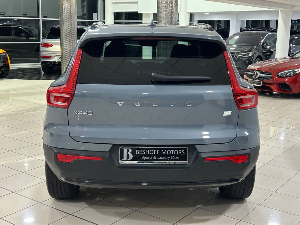 2023 Volvo XC40