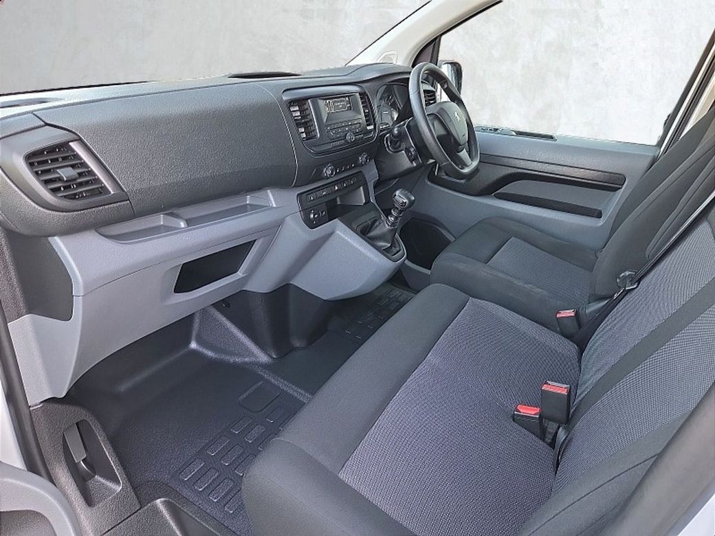 2023 Peugeot Expert