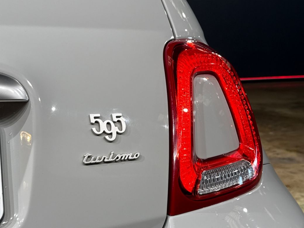 2022 Abarth 595c