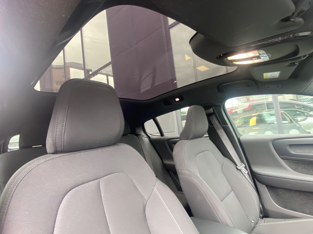 2023 Volvo C40