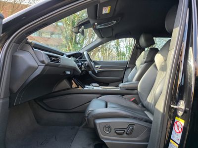 2022 Audi e-tron