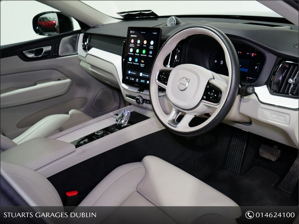 2025 Volvo XC60