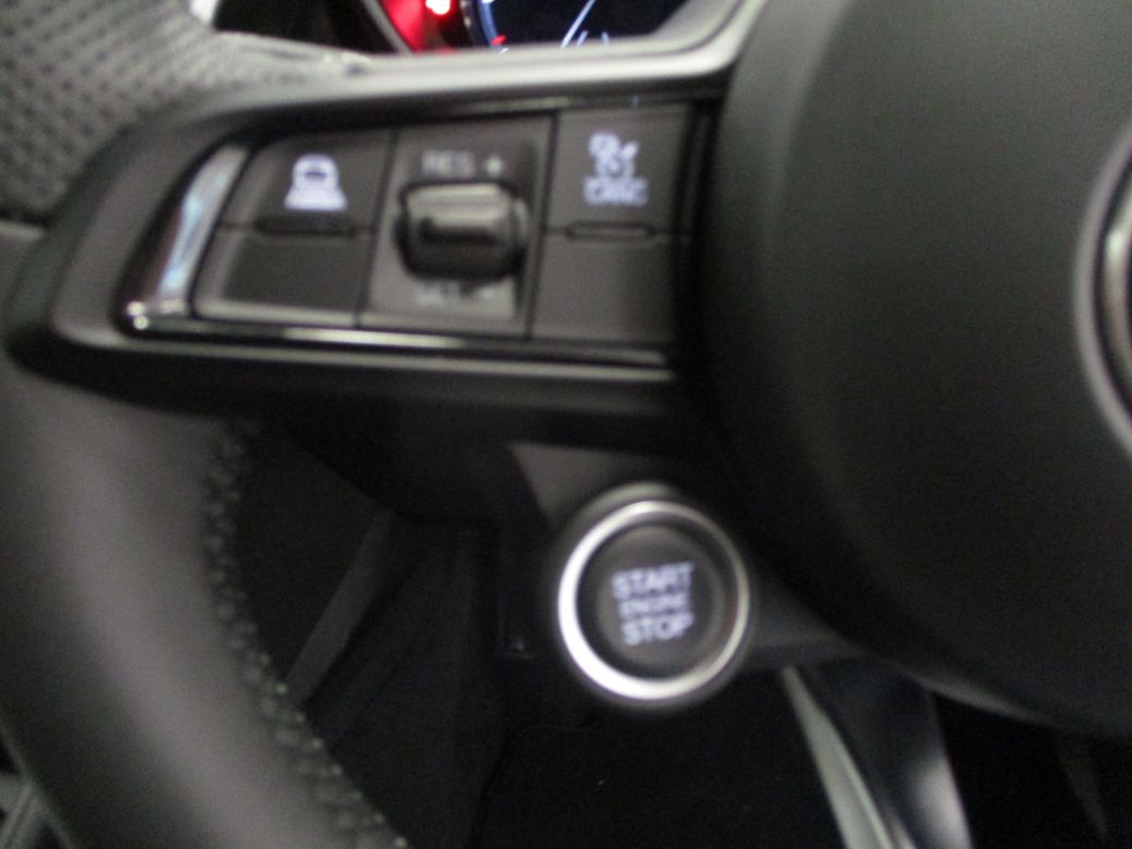 2025 Alfa Romeo Giulia