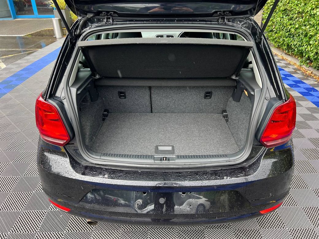 2017 Volkswagen Polo
