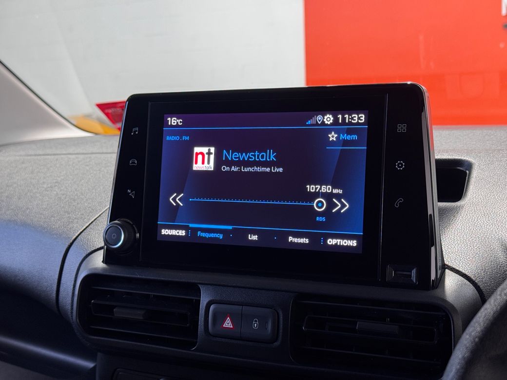 2021 Peugeot Partner