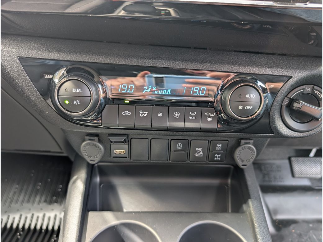 2024 Toyota Hilux