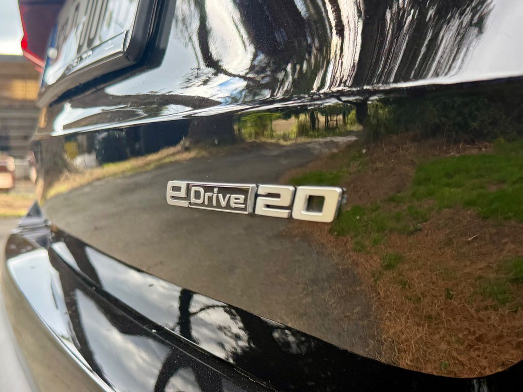 2025 BMW iX1