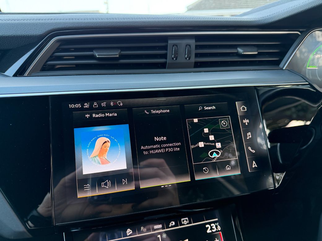 2022 Audi e-tron