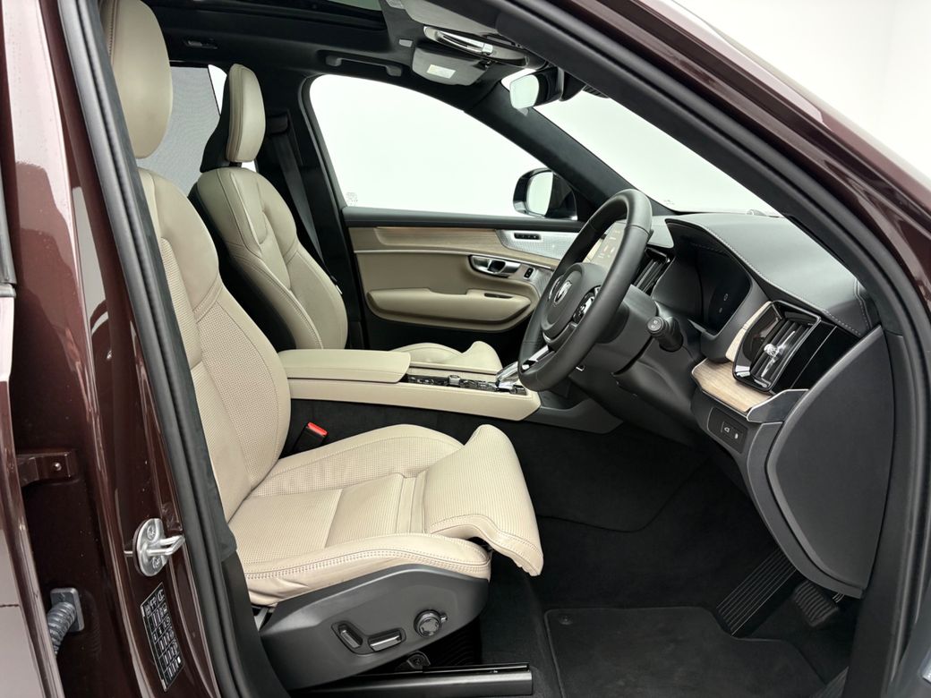 2025 Volvo XC90