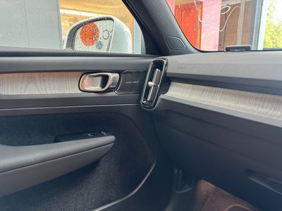 2022 Volvo XC40