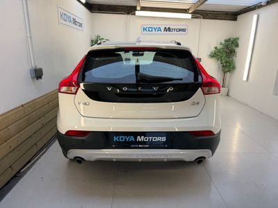 2017 Volvo V40