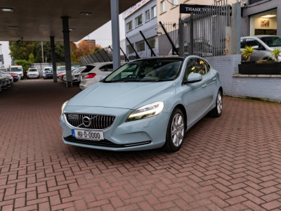 2016 Volvo V40