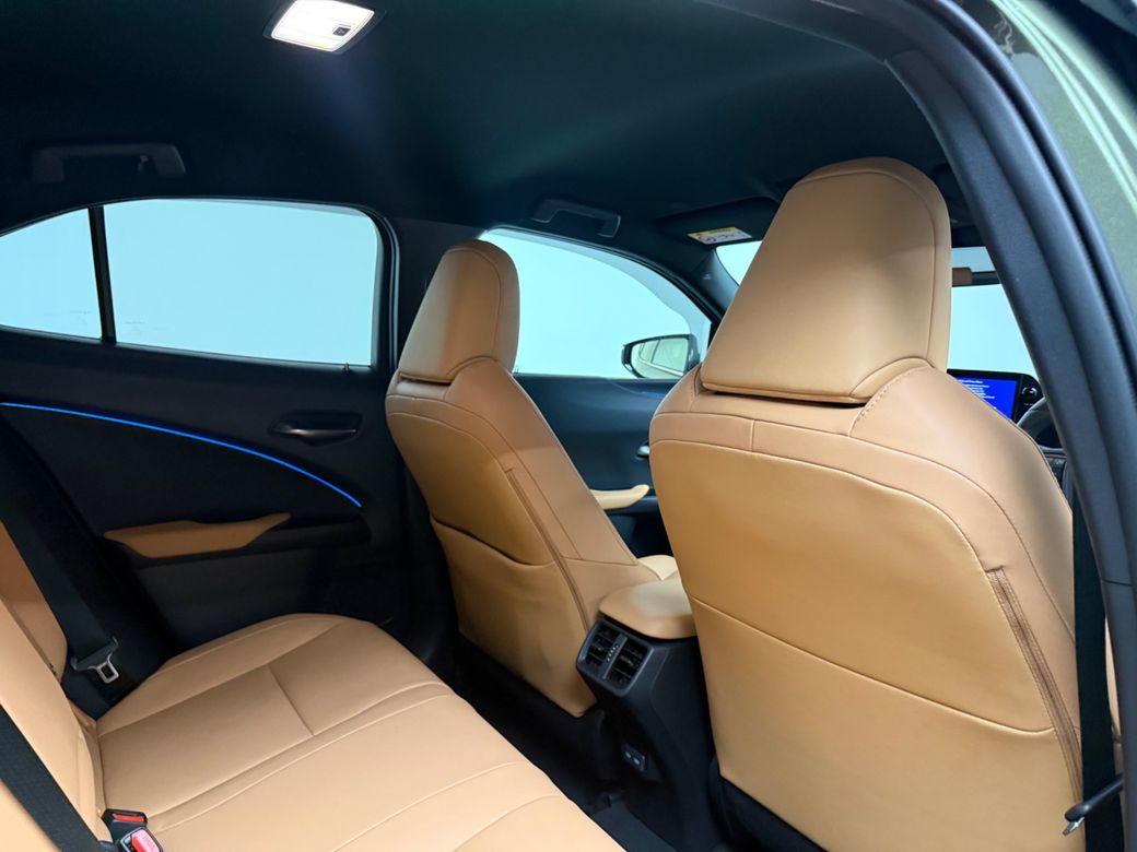 2023 Lexus UX 250H