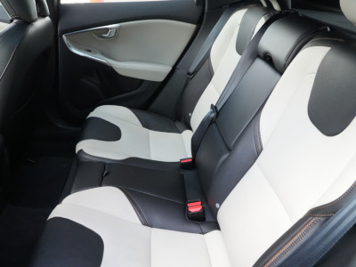 2018 Volvo V40 Cross Country