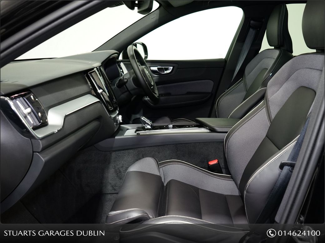 2025 Volvo XC60