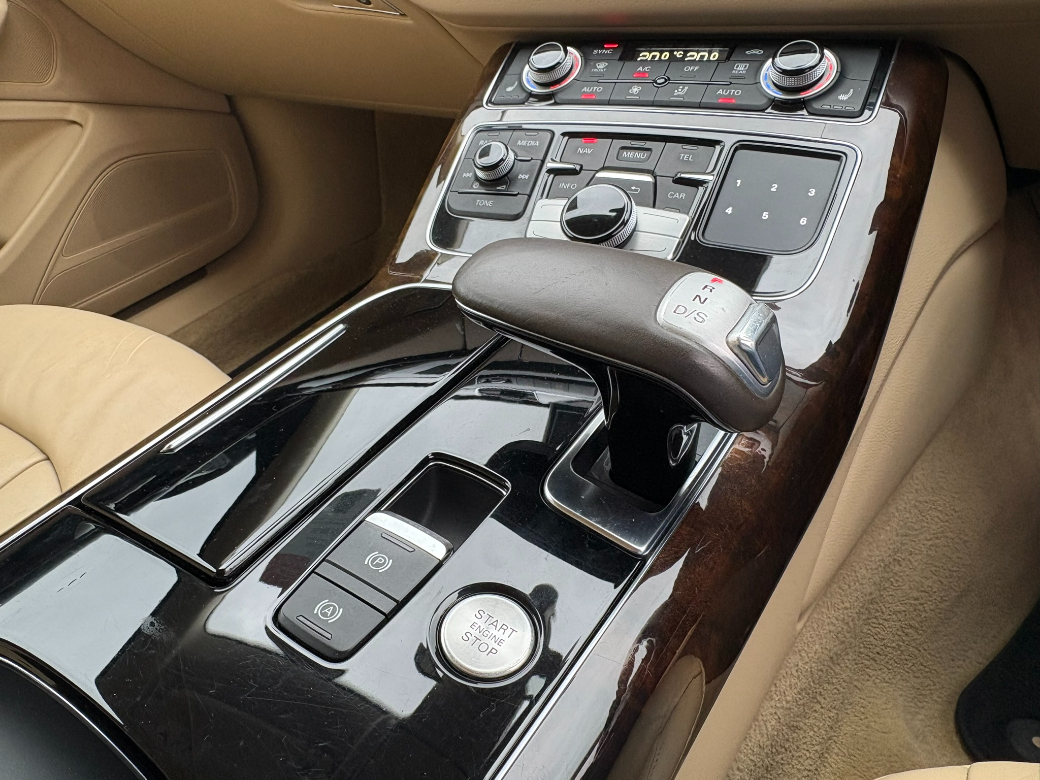 2016 Audi A8