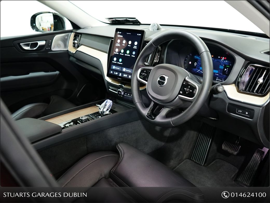 2025 Volvo XC60