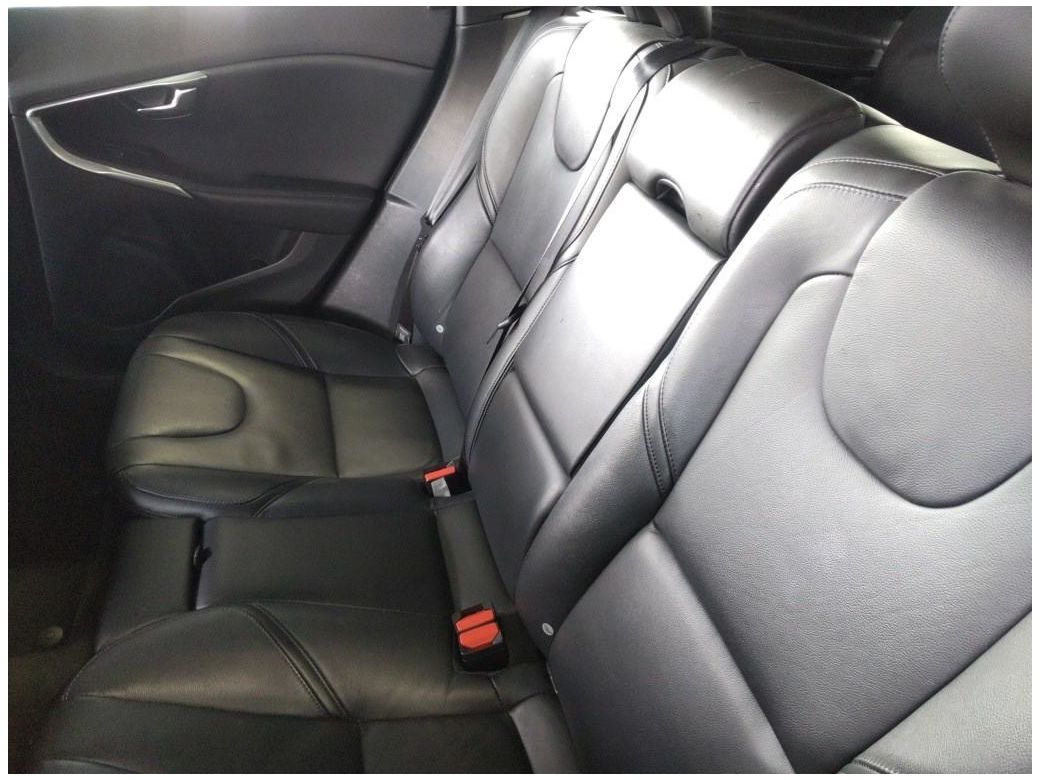 2016 Volvo V40