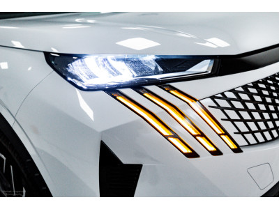 2025 Peugeot 5008