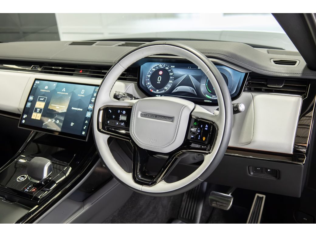 2025 Land Rover Range Rover Sport