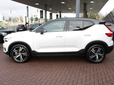 2020 Volvo XC40
