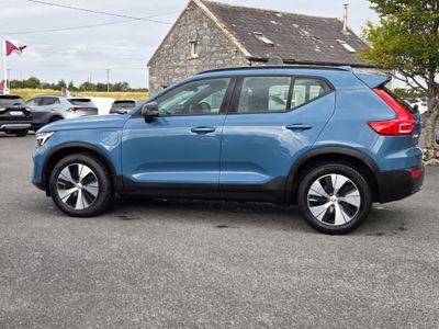 2023 Volvo XC40