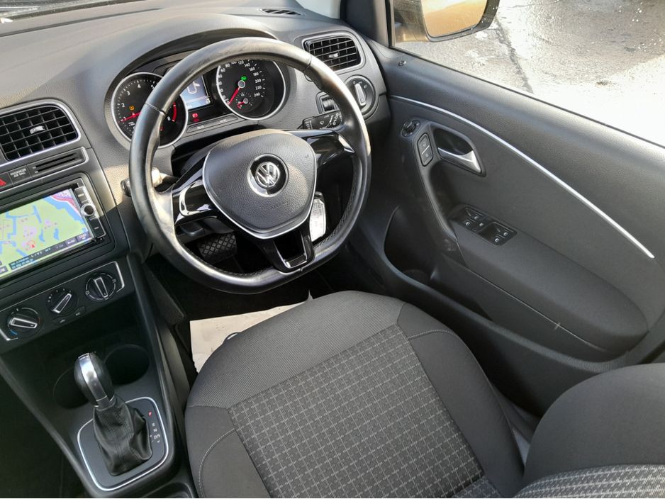 2016 Volkswagen Polo