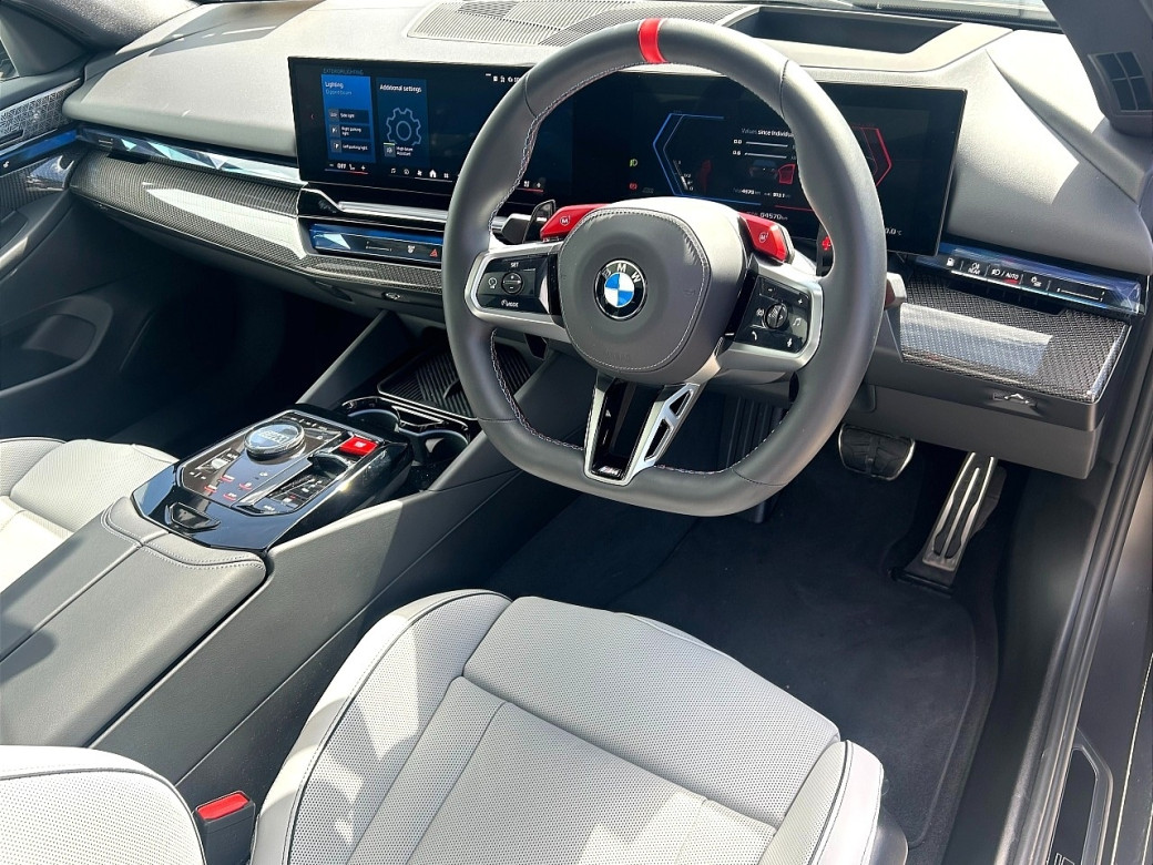 2025 BMW M5