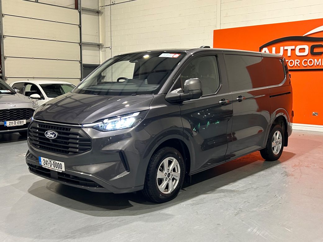 2024 Ford Transit Custom