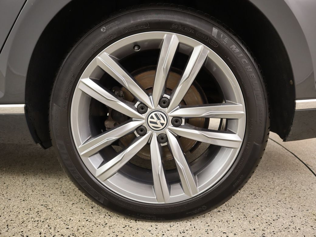 2017 Volkswagen Passat